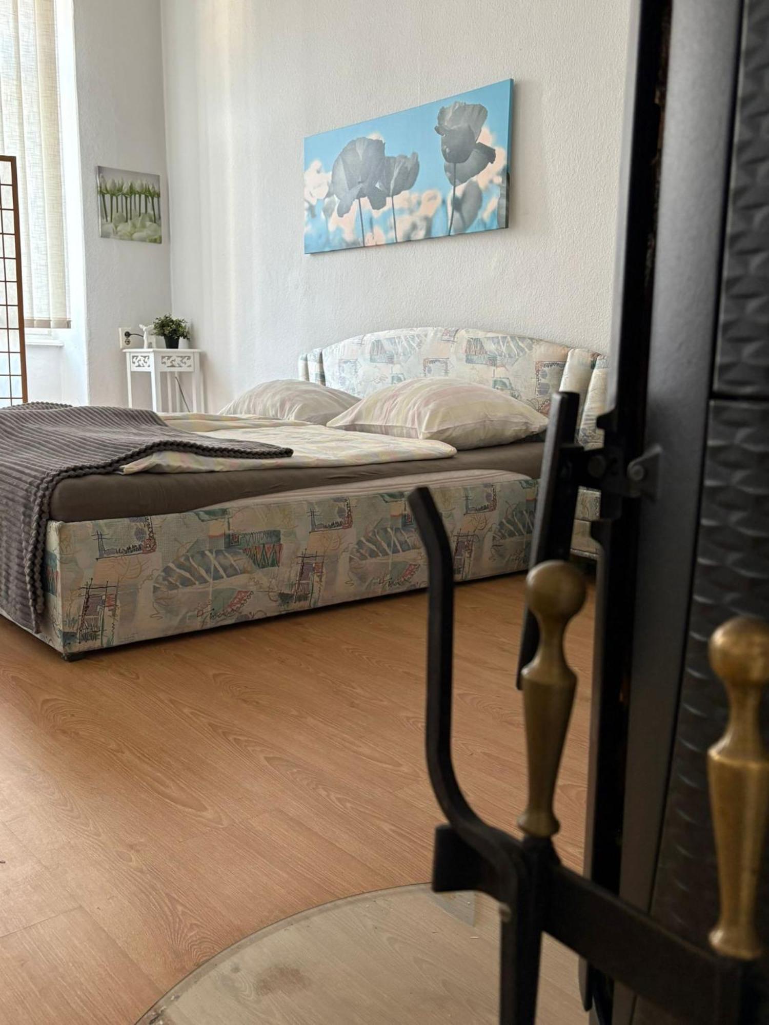 Nr 3 Grosszuegiges Kamin-Zimmer Mit King-Size Bett Im Zentrum Annaberg-Buchholz Exterior photo